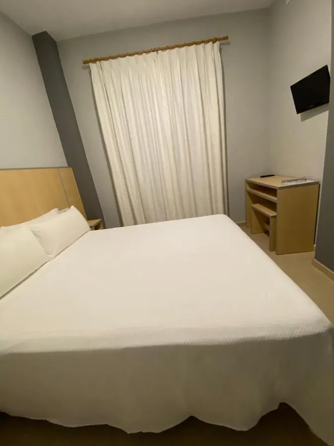 Hostal Manuela Punta Umbría 2*,